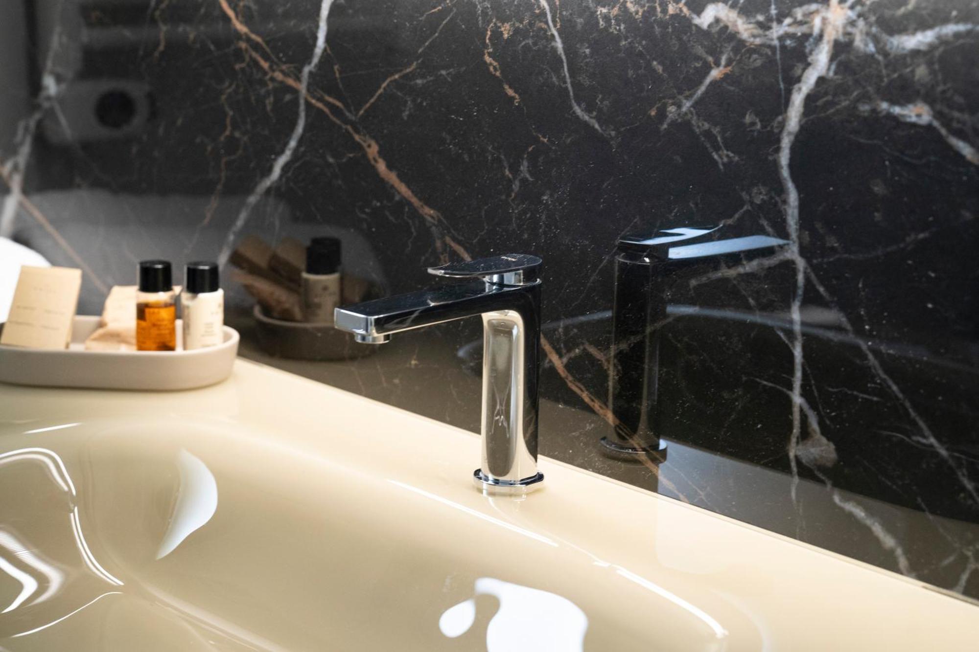 Pietra Viva Suite E Relax Veglie Exterior photo